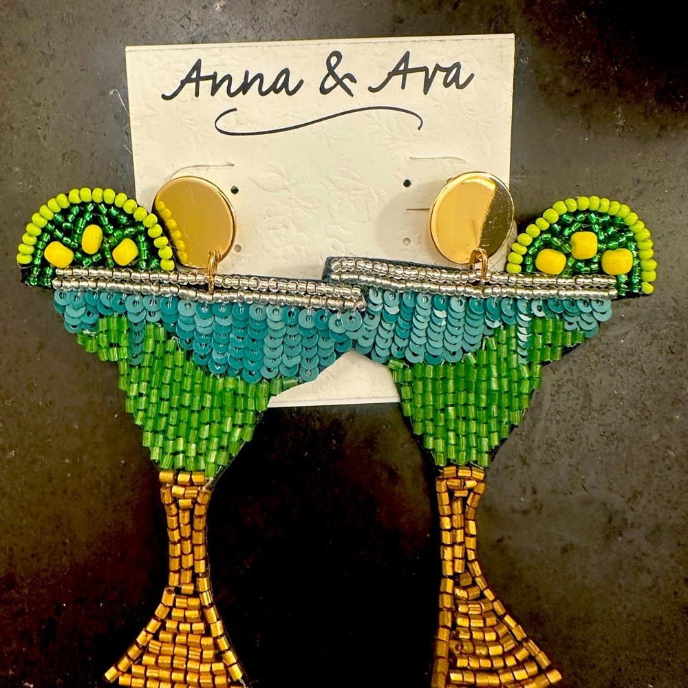 New Anna & Ava beaded dangle cocktail earrings Martini margarita BOUTIQUE resort